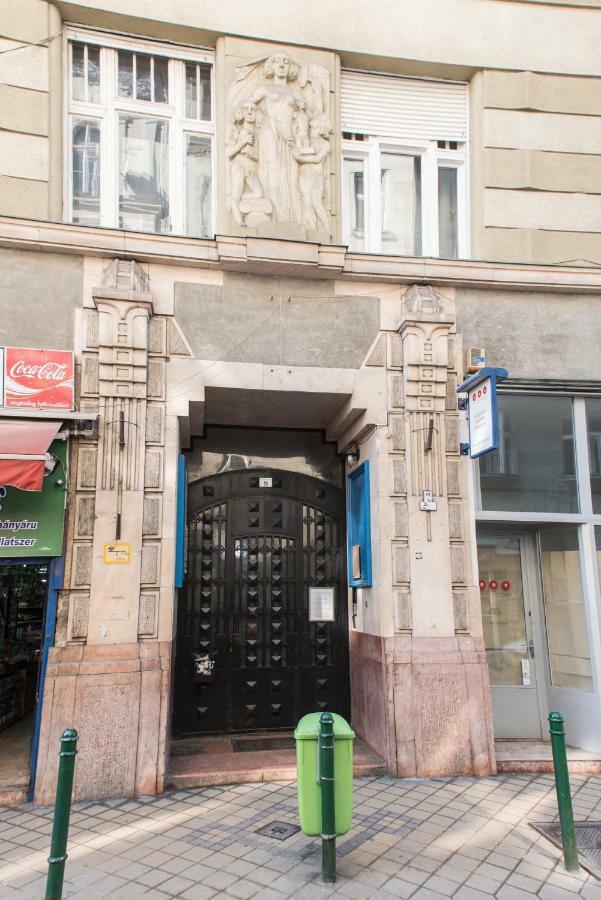 New Loft Style Appartman In The Heart Of The City Budapest Ngoại thất bức ảnh